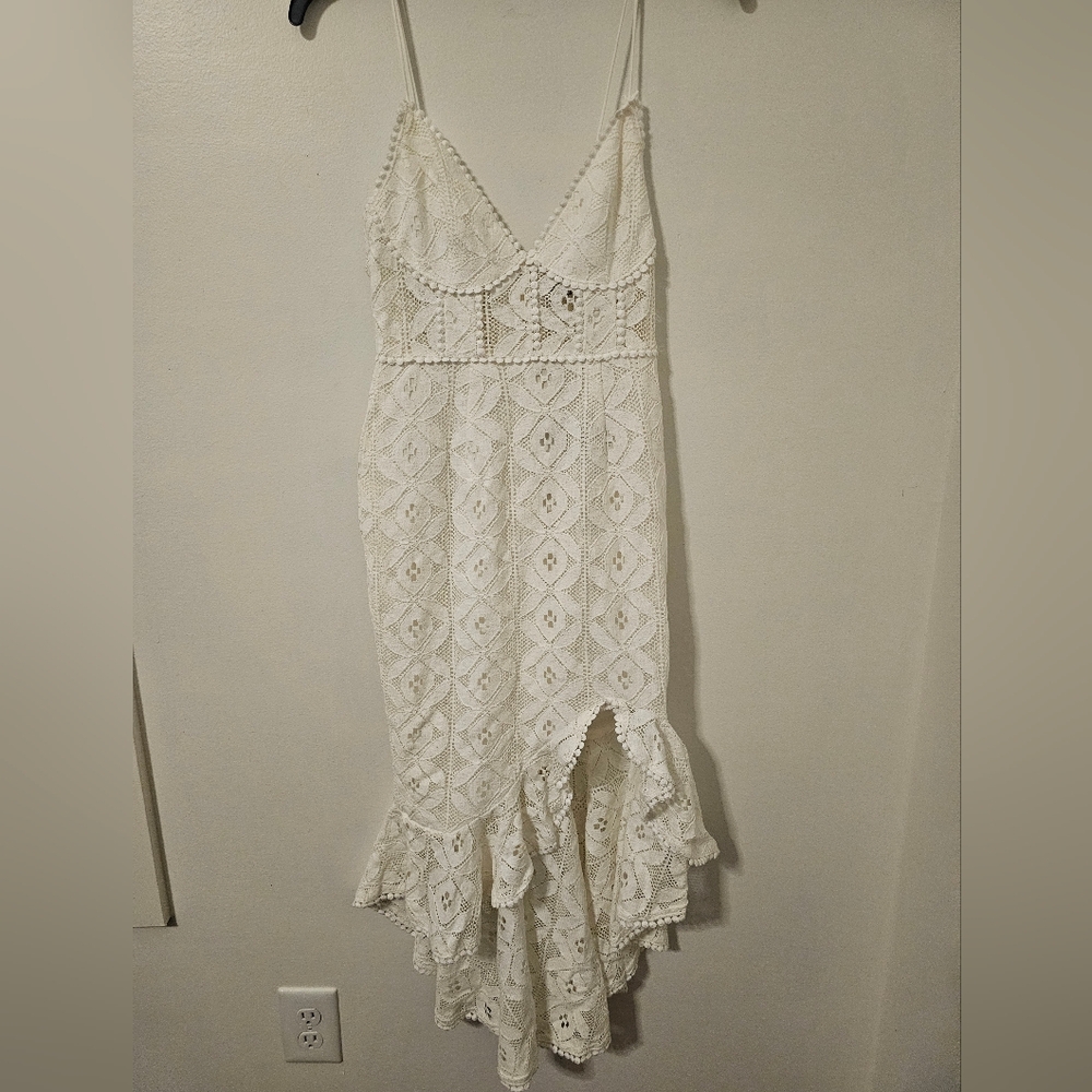 Elegant White Lace Dress NWT